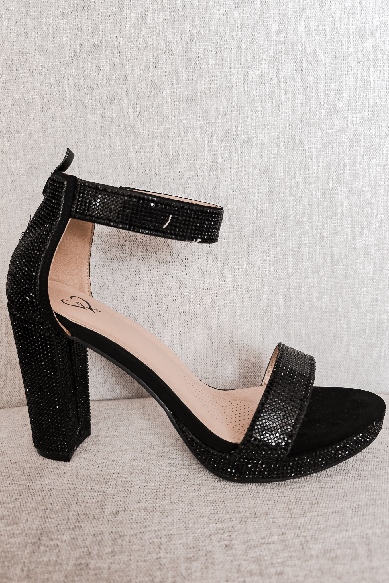 Brilla Black Sandals